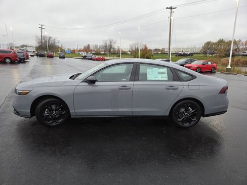 New 2025 Honda Accord SE image 14