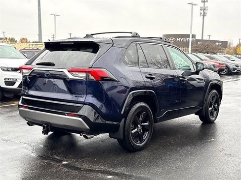 Used 2020 Toyota RAV4 XSE image 6