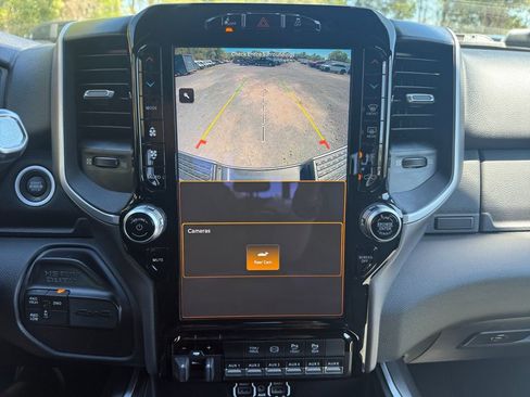 Certified 2022 RAM 2500 Big Horn w/ Level C Equiment Group image 32