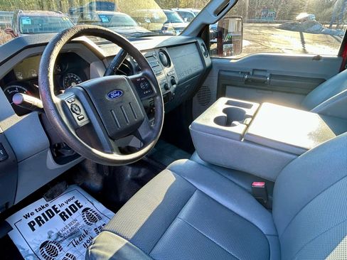 Used 2015 Ford F250 XL w/ Power Equipment Group image 2