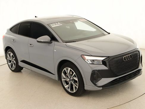 Certified 2024 Audi Q4 e-tron Premium Plus w/ Premium Plus AWD/4WD image 35