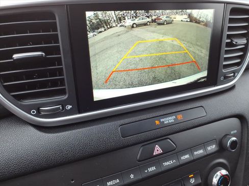 Used 2020 Kia Sportage LX image 27