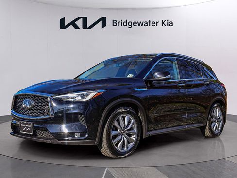 Used 2020 INFINITI QX50 Luxe w/ Navigation Package image 3