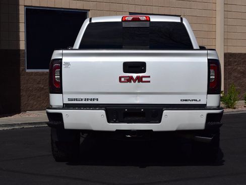 Used 2018 GMC Sierra 1500 Denali w/ Denali Ultimate Package image 7