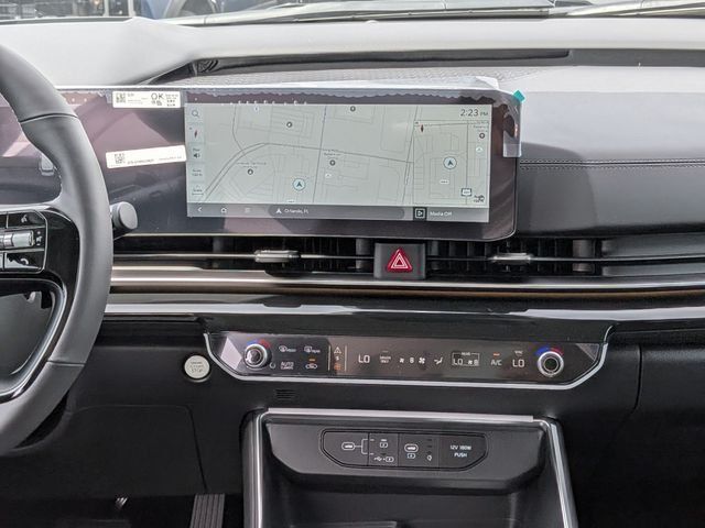 New 2027 Kia Carnival SX Prestige FWD image 18