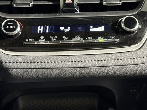 Certified 2021 Toyota Corolla SE image 25