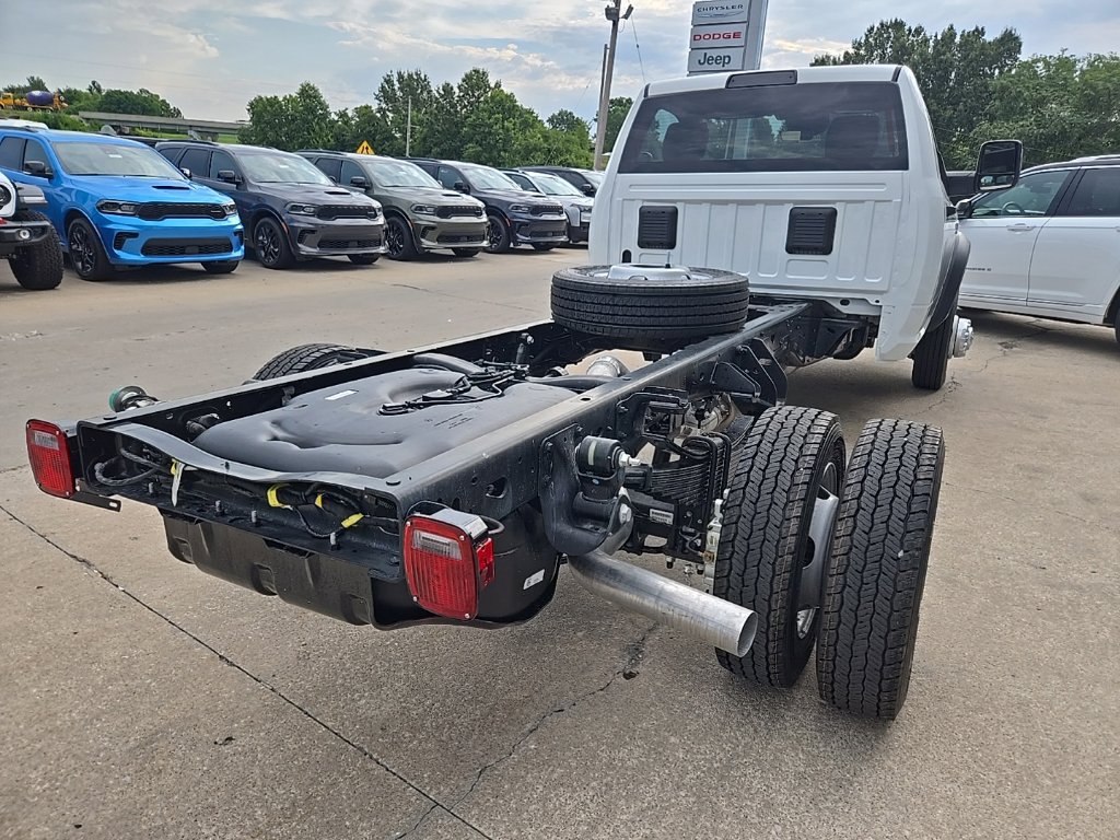 New 2026 RAM 5500 Tradesman w/ Chrome Appearance Group AWD/4WD image 12