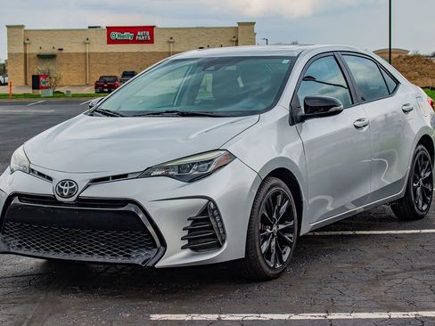 Used 2018 Toyota Corolla SE image 3