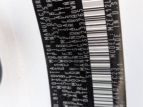 Used 2025 Toyota Corolla SE w/ SE Premium Package image 22