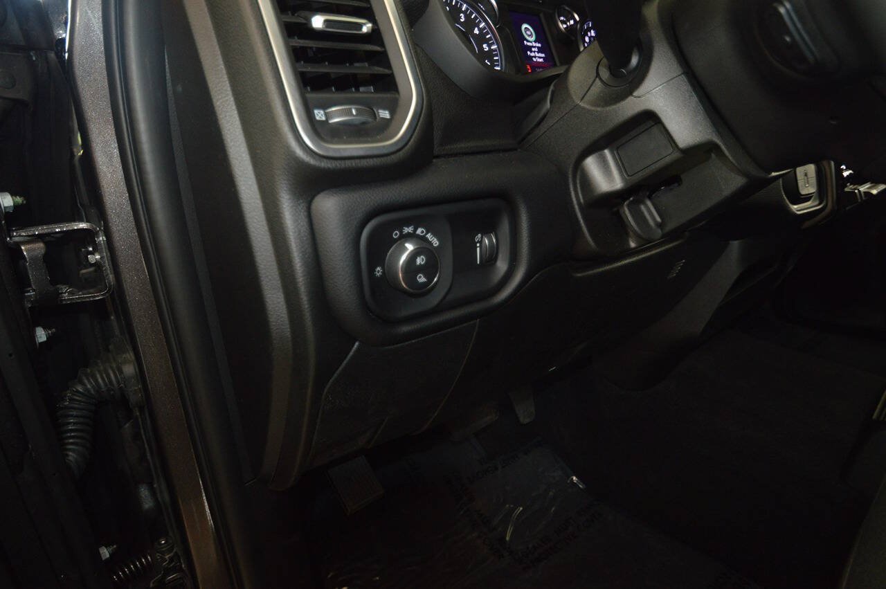 Used 2026 RAM 2500 Big Horn AWD/4WD image 39