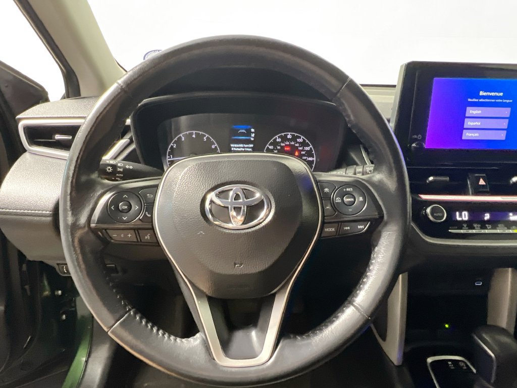 Used 2024 Toyota Corolla Cross LE FWD image 15
