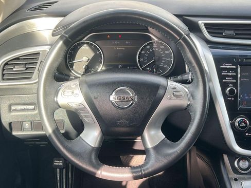 Used 2017 Nissan Murano SV image 16
