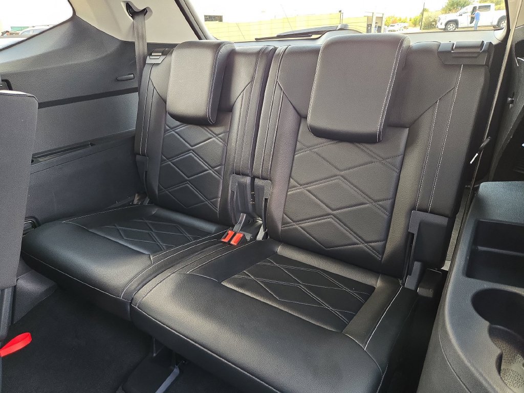 Used 2025 Volkswagen Atlas SE FWD image 15