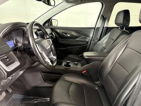 Used 2024 GMC Terrain SLT FWD image 21