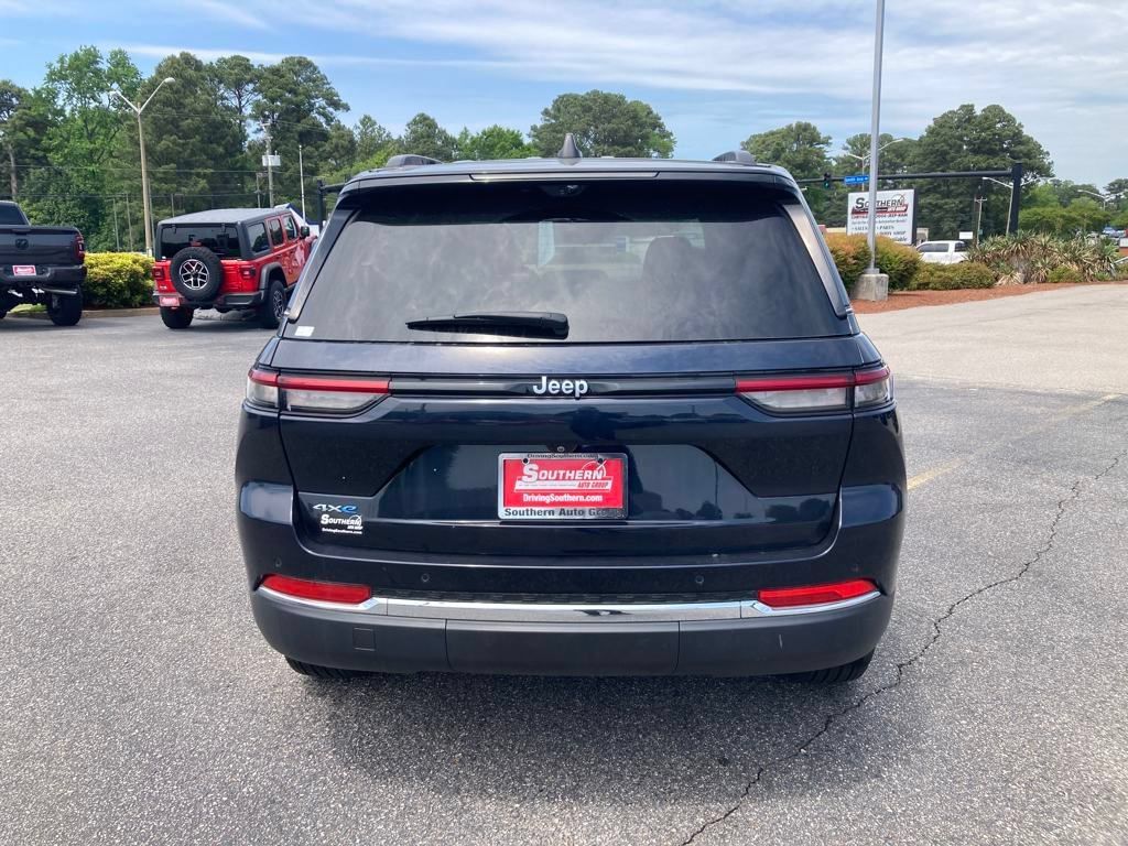 New 2024 Jeep Grand Cherokee Limited 4xe w/ Luxury Tech Group II AWD/4WD image 4