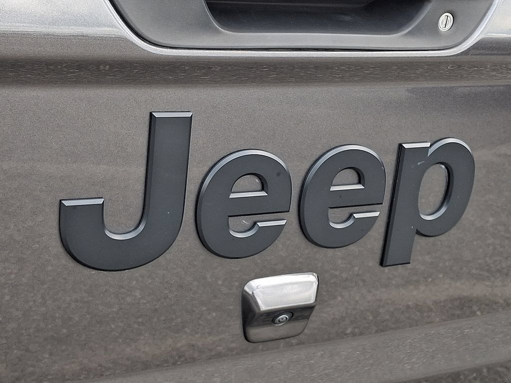Used 2020 Jeep Gladiator Sport w/ Quick Order Package 24S AWD/4WD image 32