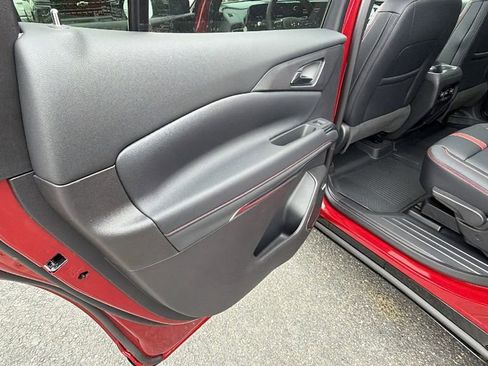 New 2026 Chevrolet Traverse RS image 16