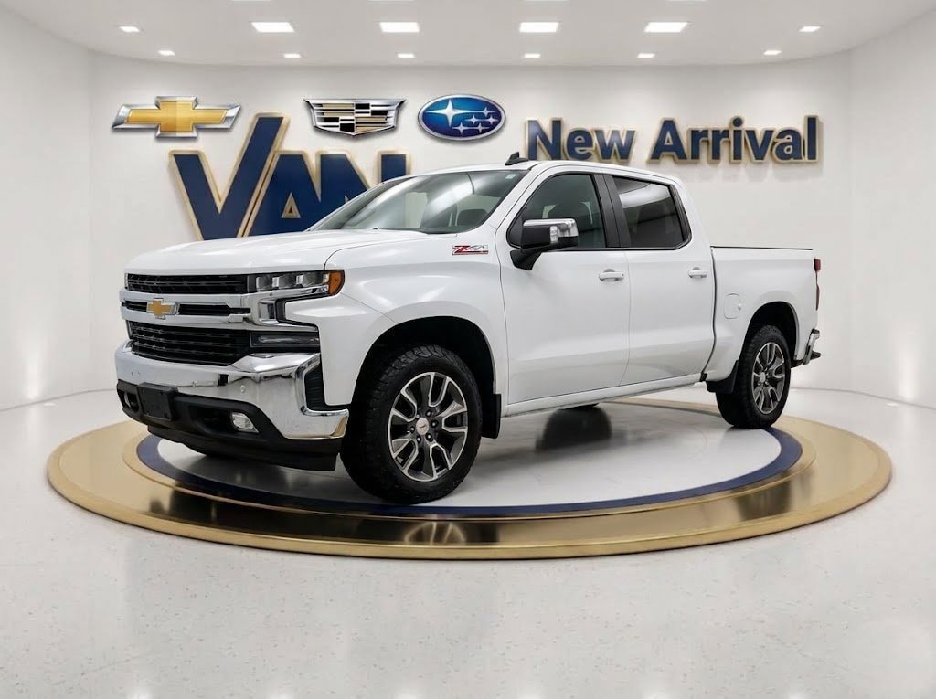 Used 2019 Chevrolet Silverado 1500 RST AWD/4WD image 2
