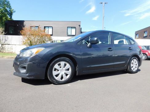 Used 2012 Subaru Impreza 2.0i image 4