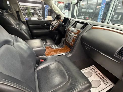 Used 2018 INFINITI QX80 Sport Utility 4D w/ Driver Assistance Package image 23