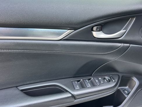 Used 2018 Honda Civic EX-L image 12