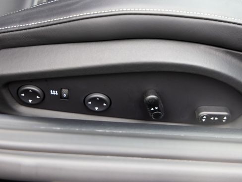 Used 2014 Ferrari F12 Berlinetta image 39