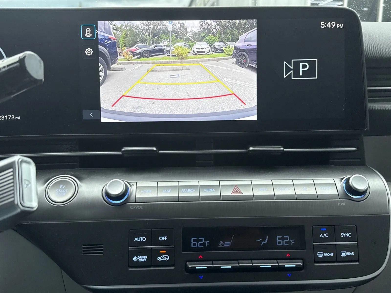 Used 2024 Hyundai Kona SEL FWD image 18