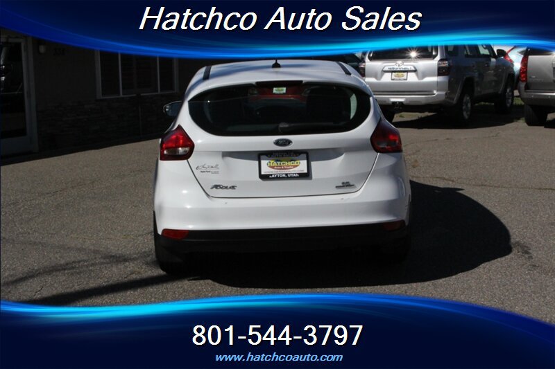 Used 2015 Ford Focus SE w/ Equipment Group 201A FWD image 4