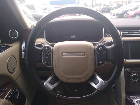 Used 2016 Land Rover Range Rover HSE image 19