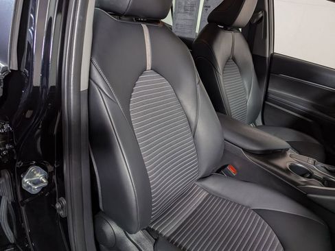 Used 2023 Toyota Camry SE image 20