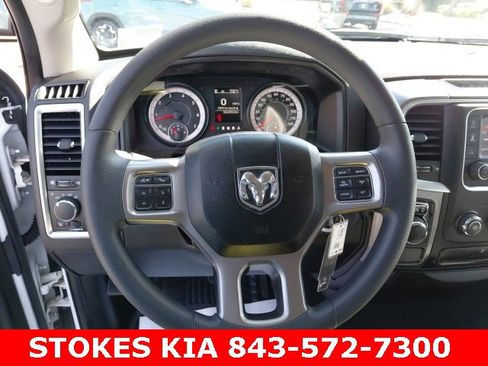 Used 2021 RAM 1500 Classic SLT image 11