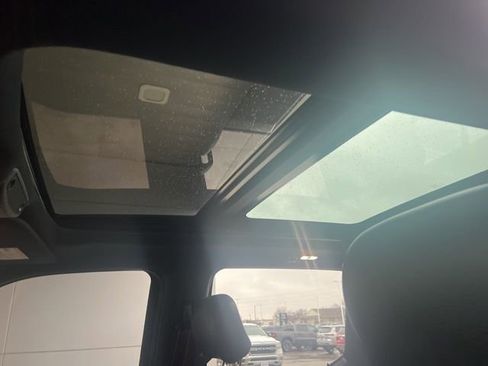 Used 2018 Ford F150 Lariat w/ Equipment Group 502A Luxury image 8