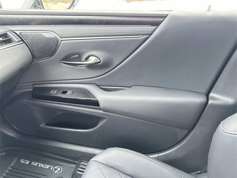 New 2025 Lexus ES 350 Ultra Luxury image 22