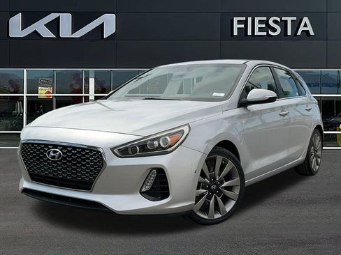 Used 2018 Hyundai Elantra GT Sport image 2