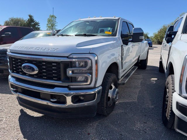 Used 2023 Ford F350 Lariat w/ Tow Technology Package AWD/4WD image 2