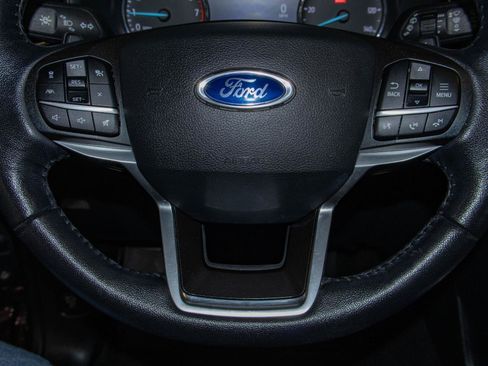 Used 2020 Ford Explorer Limited RWD image 12