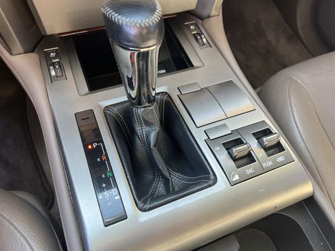 Used 2013 Lexus GX 460 GX 460 SPORT UTILITY 4D image 27