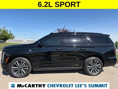 Used 2025 Cadillac Escalade Sport w/ Touring Package AWD/4WD image 5
