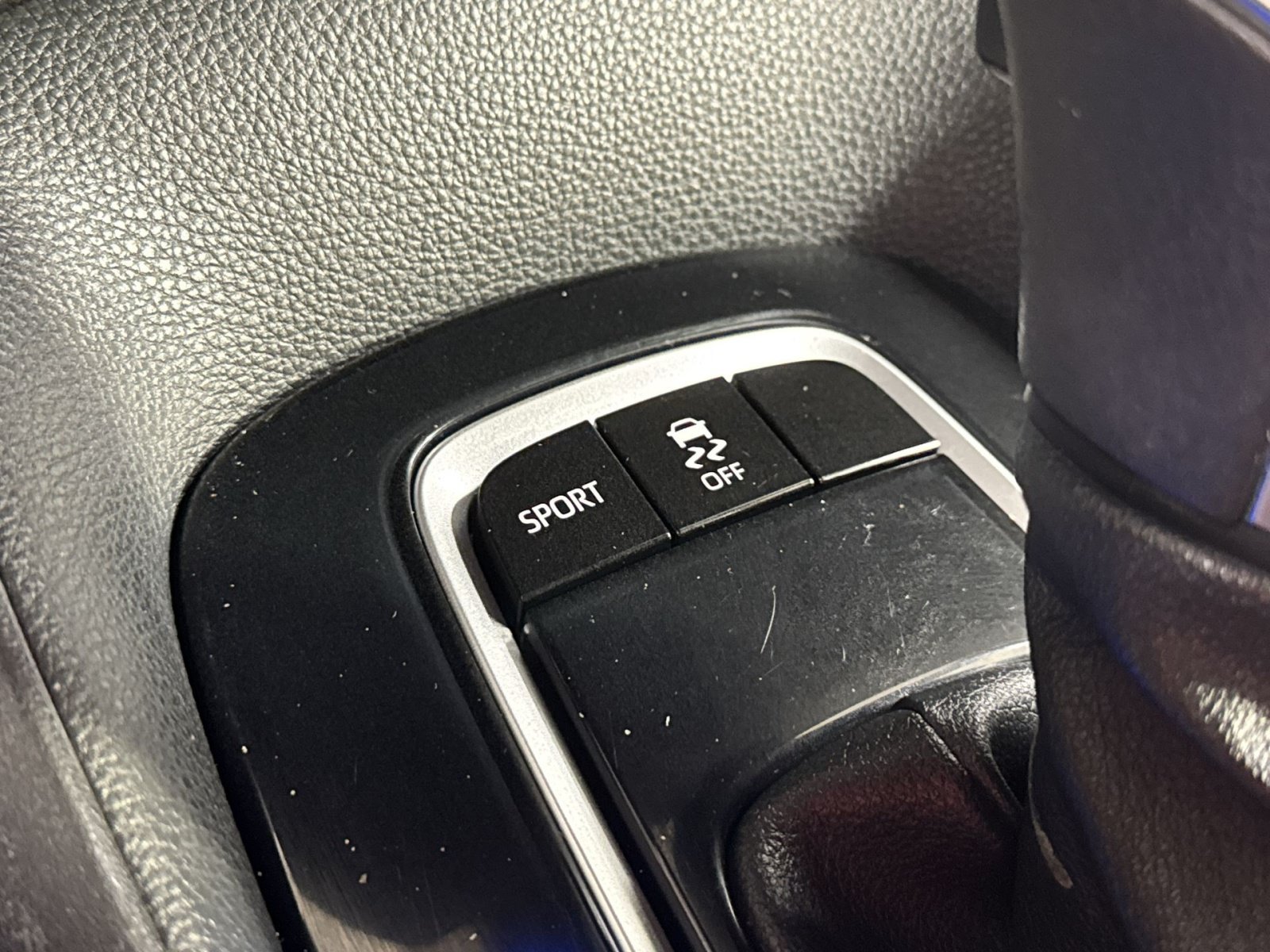 Used 2021 Toyota Corolla SE FWD image 40