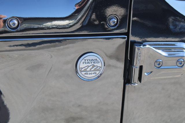 Used 2024 Jeep Gladiator Sport AWD/4WD image 9