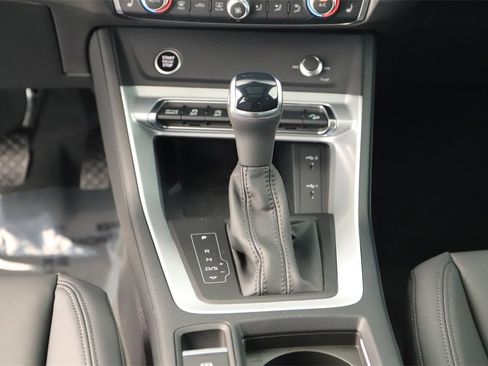 New 2025 Audi Q3 2.0T Premium image 21