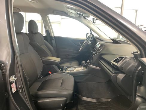 Used 2020 Subaru Forester w/ Alloy Wheel Package image 16