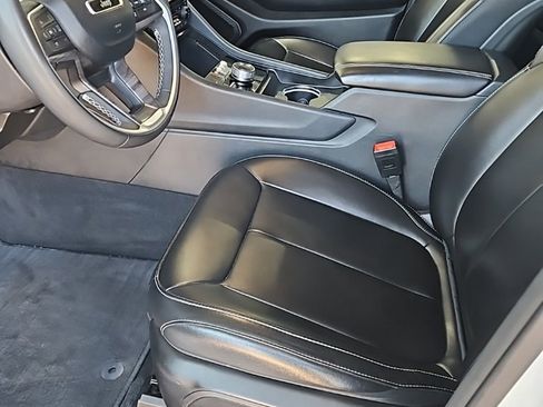 Used 2024 Jeep Grand Cherokee Limited image 28