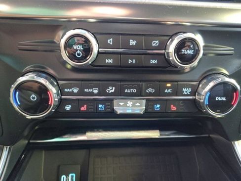 Used 2022 Ford F150 Raptor w/ Raptor 37 Performance Package image 27