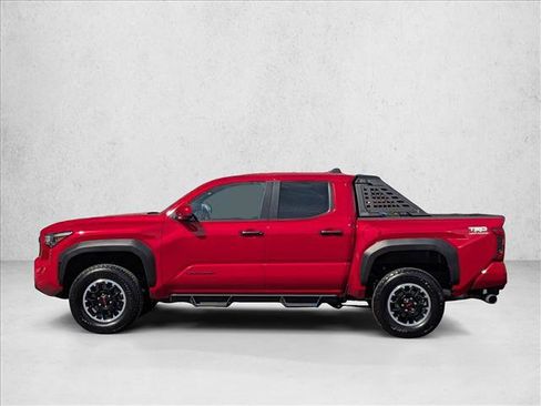 Used 2025 Toyota Tacoma TRD Off-Road AWD/4WD image 8