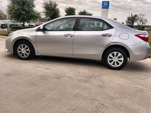 Used 2016 Toyota Corolla L FWD image 4