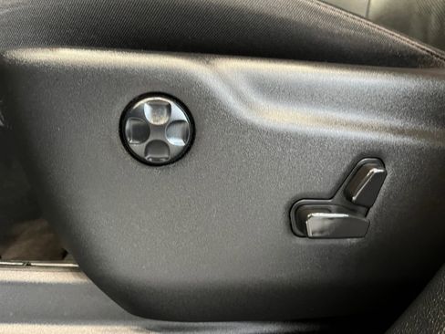 Used 2024 Dodge Durango GT image 12