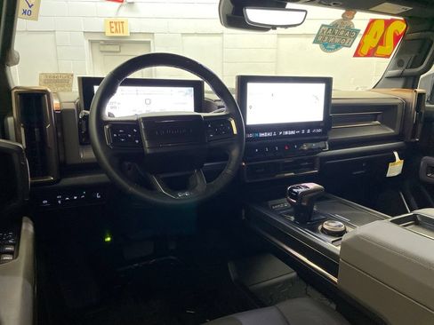 Used 2024 GMC Hummer EV 3X w/ Extreme Off-Road Package AWD/4WD image 10