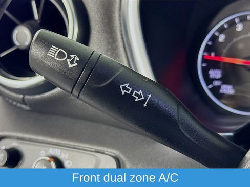 Used 2020 Chevrolet Blazer LT image 14