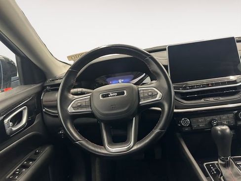Used 2022 Jeep Compass Trailhawk w/ Trailhawk Convenience Group AWD/4WD image 12